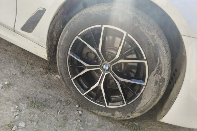 Used BMW 5 Series 2013 525Li Leading Model Right Front Wheel Hub