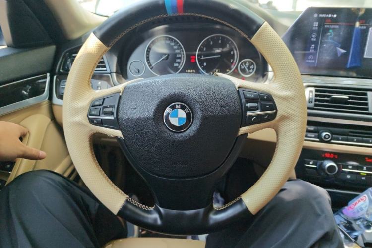 Used BMW 5 Series 2013 525Li Leading Model Steering Wheel