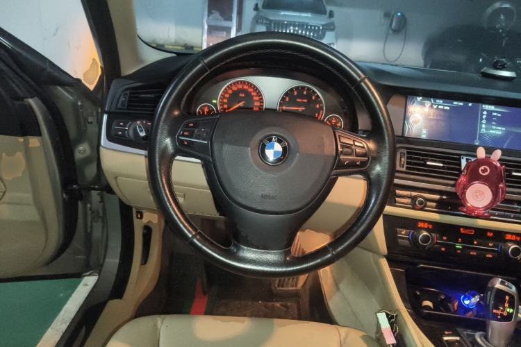 Used BMW 5 Series 2013 525Li Luxury Model Steering Wheel