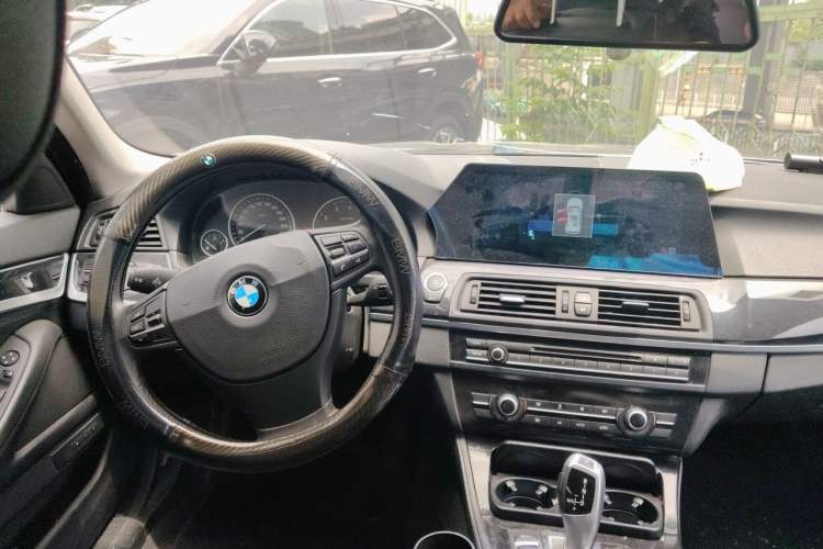 Used BMW 5 Series 2013 520i Elegant Edition Steering Wheel