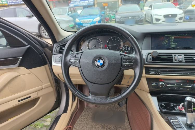 Used BMW 5 Series 2013 525Li Luxury Model Steering Wheel