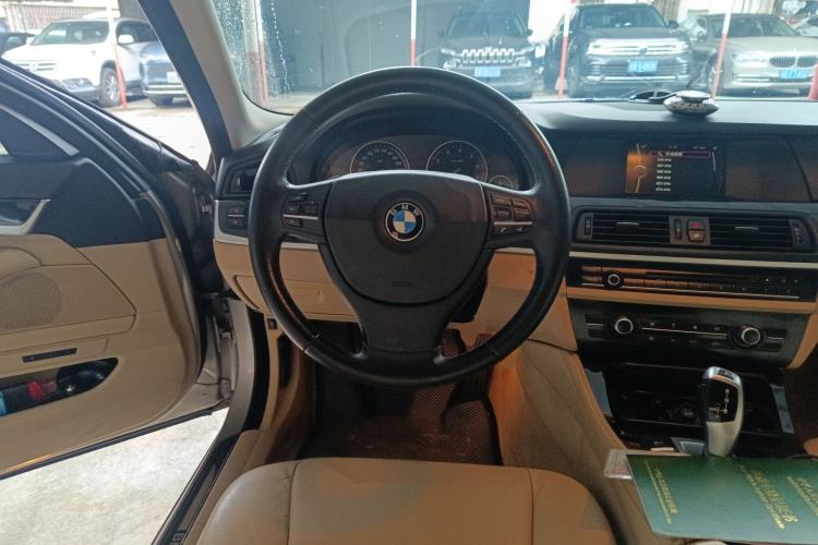 Used BMW 5 Series 2013 520Li Elegant Edition Steering Wheel