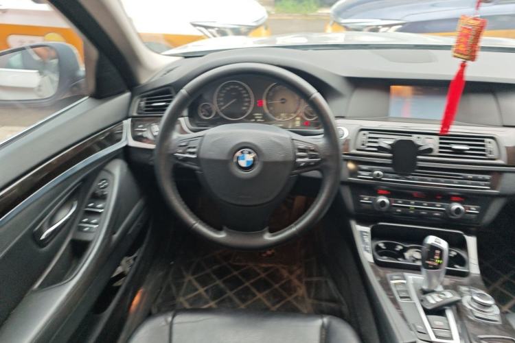 Used BMW 5 Series 2013 525Li Leading Model Steering Wheel