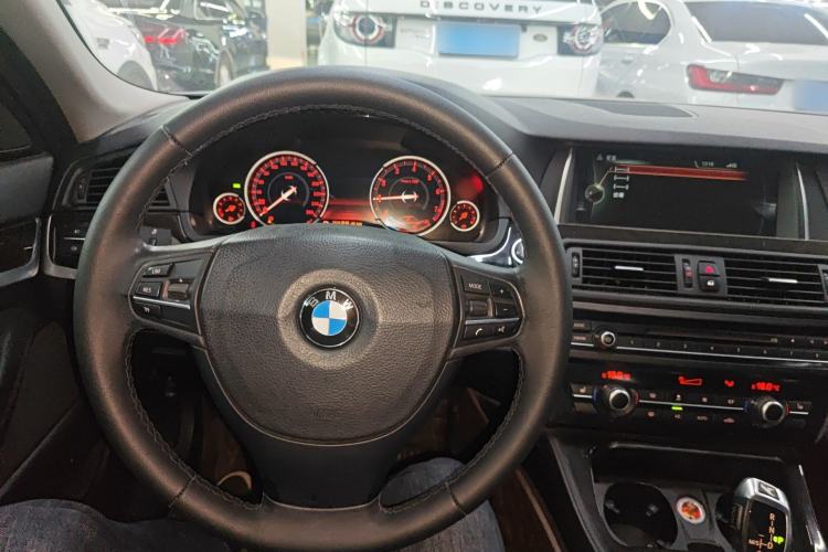 Used BMW 5 Series 2013 530Li Leading Model Steering Wheel