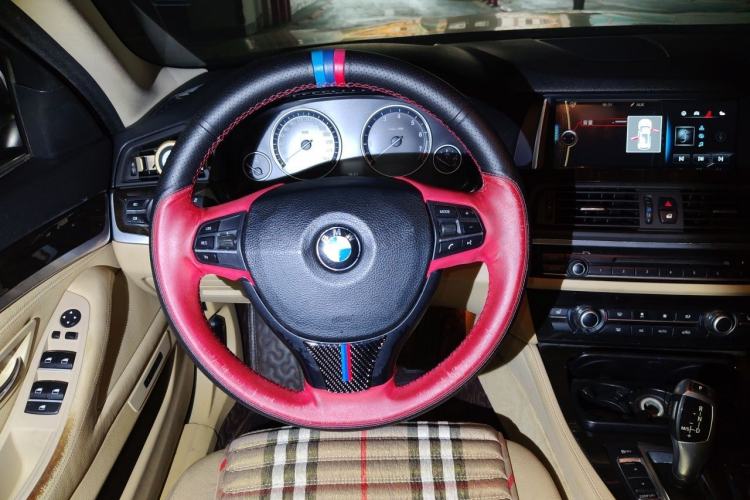 Used BMW 5 Series 2013 525Li Leading Model Steering Wheel
