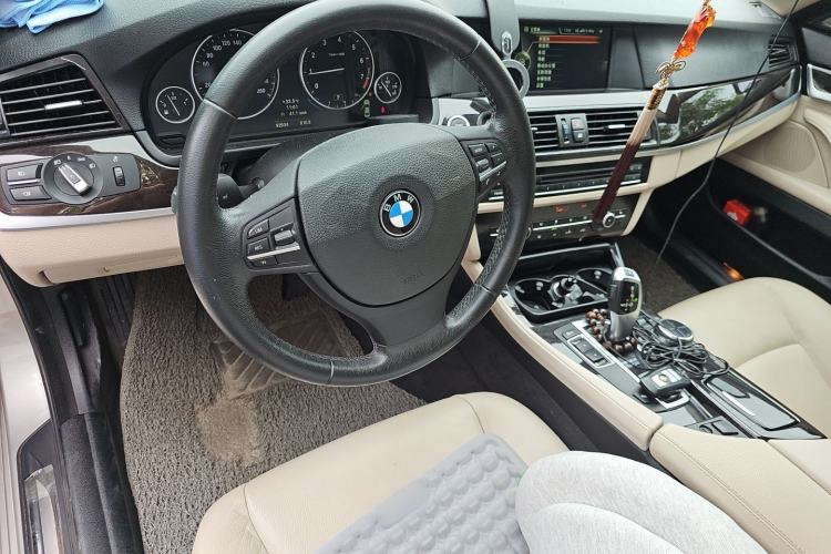 Used BMW 5 Series 2013 525Li Luxury Model Steering Wheel
