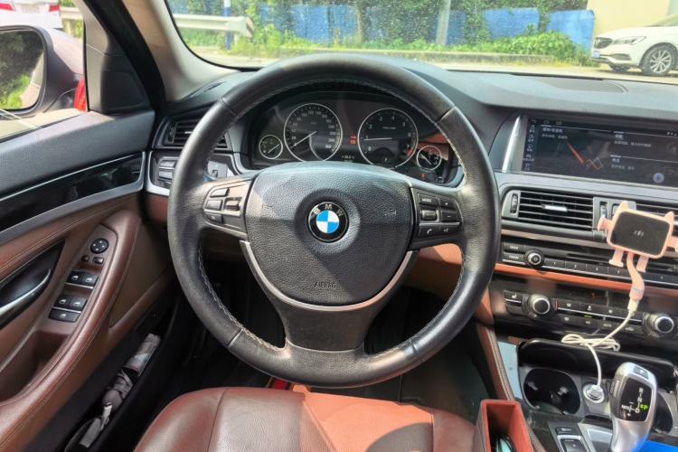 Used BMW 5 Series 2013 525Li Leading Model Steering Wheel