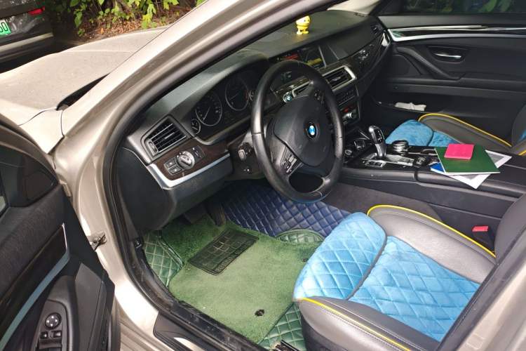 Used BMW 5 Series 2013 530Li Luxury Model Steering Wheel