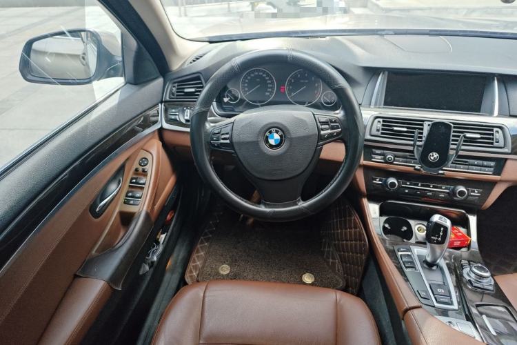 Used BMW 5 Series 2013 525Li Leading Model Steering Wheel