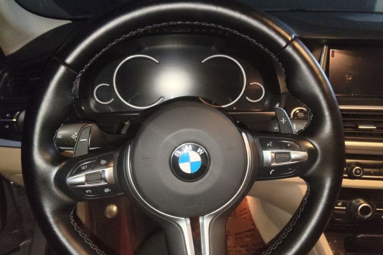 Used BMW 5 Series 2013 525Li Zhuole Edition Steering Wheel