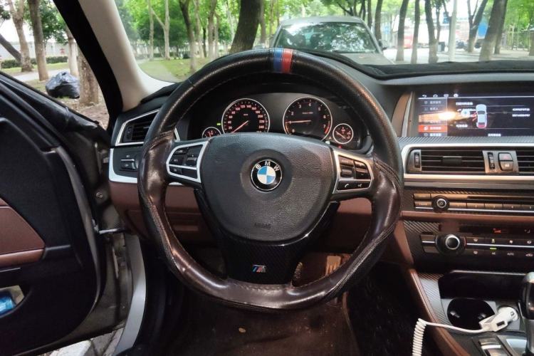 Used BMW 5 Series 2013 520Li Elegant Edition Steering Wheel