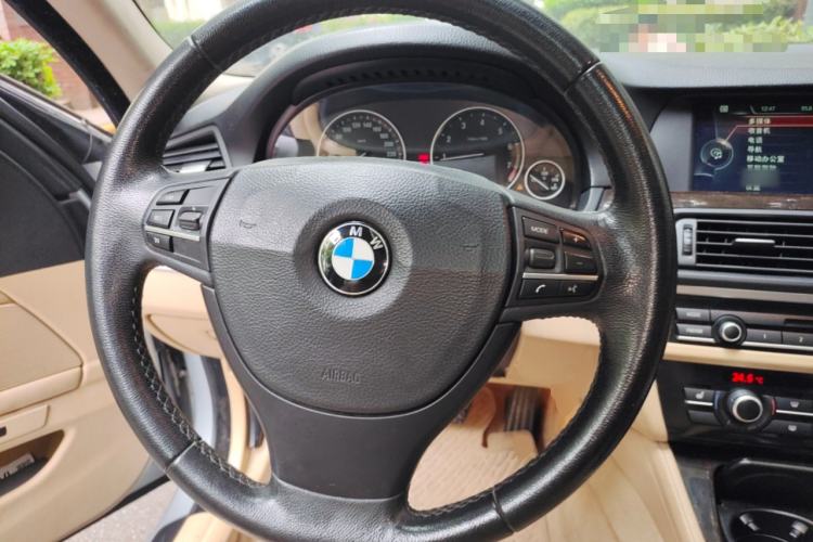 Used BMW 5 Series 2013 525Li Luxury Model Steering Wheel