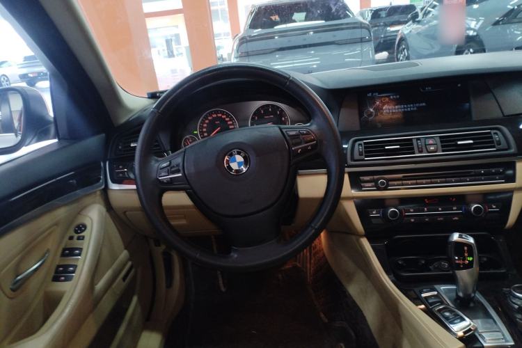 Used BMW 5 Series 2013 525Li Luxury Model Steering Wheel