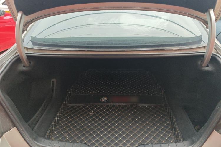 Used BMW 5 Series 2013 525Li Leading Model Trunk