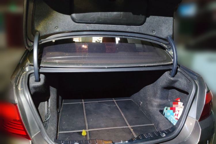 Used BMW 5 Series 2013 525Li Leading Model Trunk