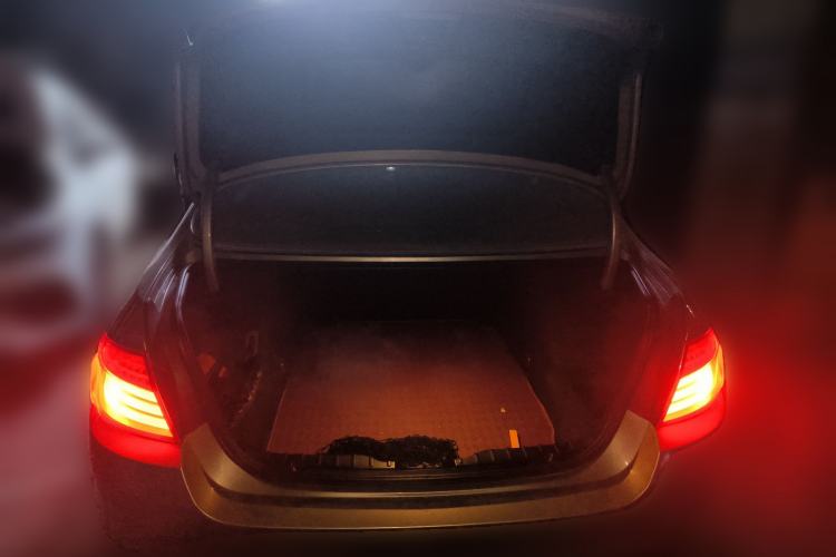 Used BMW 5 Series 2013 520Li Elegant Edition Trunk