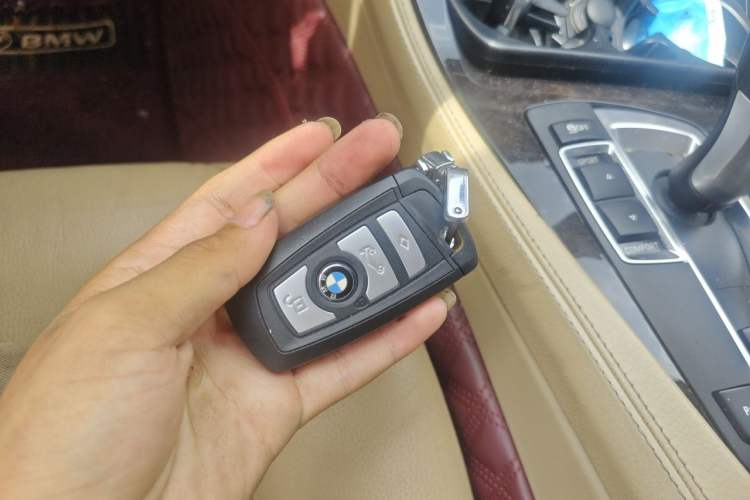Used BMW 5 Series 2013 525Li Luxury Model Vehicle Key