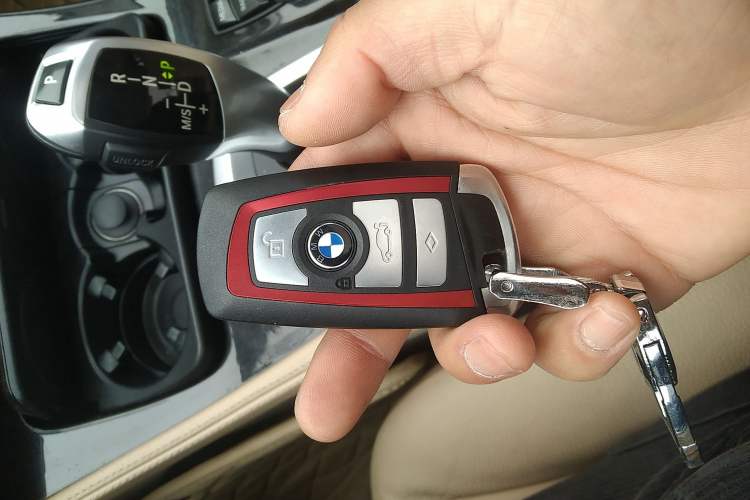 Used BMW 5 Series 2013 525Li Luxury Model Vehicle Key