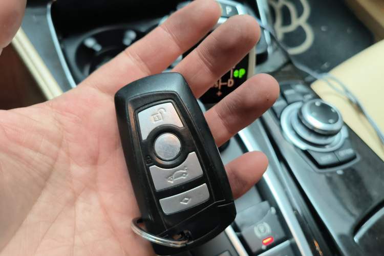 Used BMW 5 Series 2013 525Li Leading Model Vehicle Key