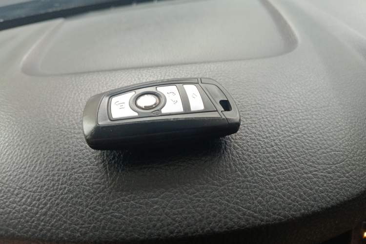 Used BMW 5 Series 2013 520Li Elegant Edition Vehicle Key