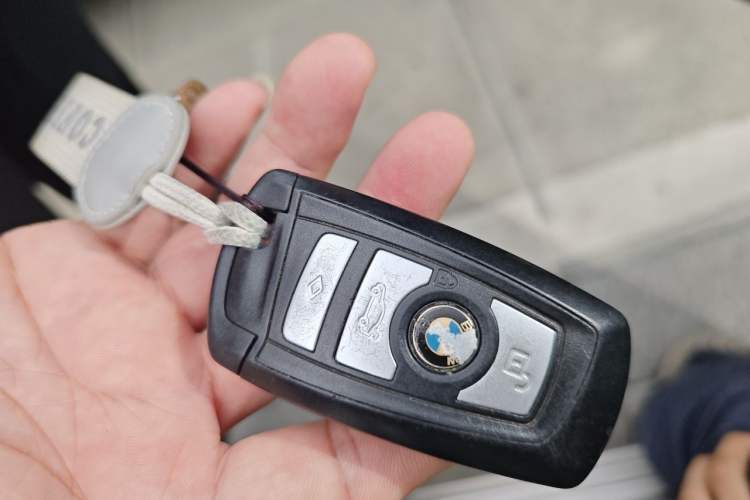 Used BMW 5 Series 2013 525Li Leading Model Vehicle Key