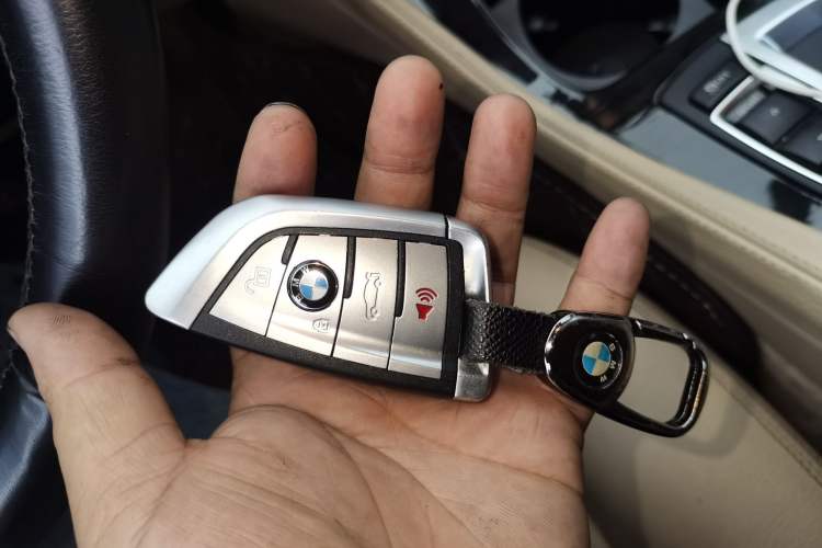 Used BMW 5 Series 2013 525Li Leading Model Vehicle Key