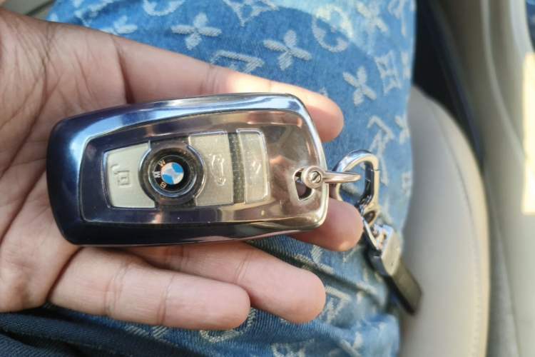 Used BMW 5 Series 2013 525Li Leading Model Vehicle Key