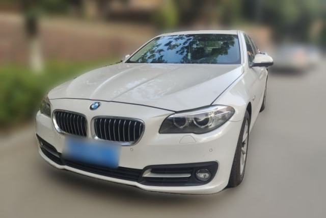 Ojetý BMW 5 Series 2013 520i Elegant Edition