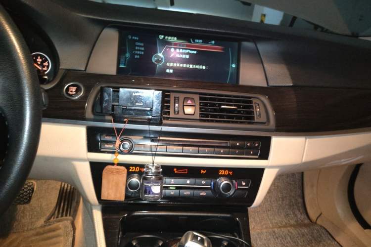 Used BMW 5 Series 2013 530Li Leading Model Audio And AC Panel