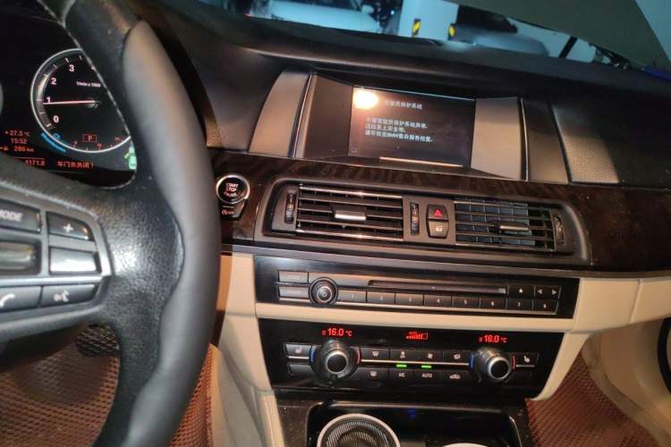 Used BMW 5 Series 2013 525Li Leading Model Audio And AC Panel