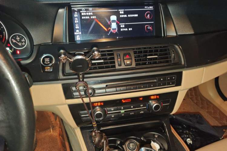 Used BMW 5 Series 2013 520Li Elegant Edition Audio And AC Panel