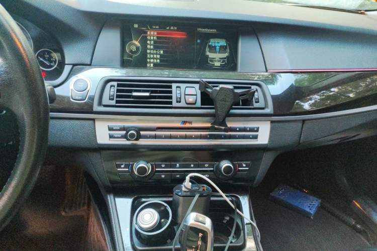 Used BMW 5 Series 2013 525Li Luxury Model Audio And AC Panel