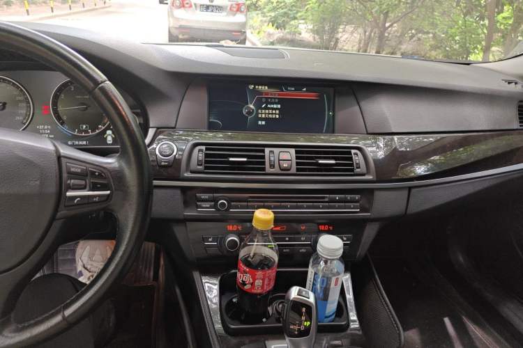 Used BMW 5 Series 2013 525Li Luxury Model Audio And AC Panel