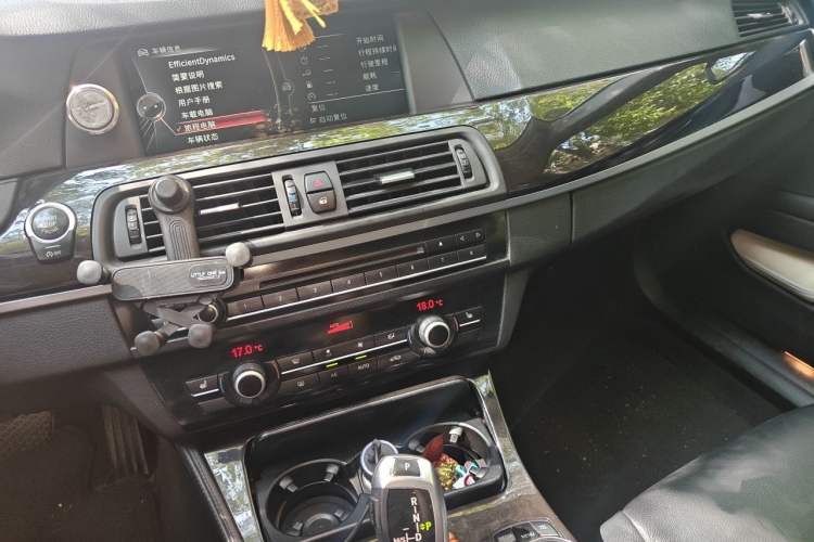 Used BMW 5 Series 2013 525Li Luxury Model Audio And AC Panel