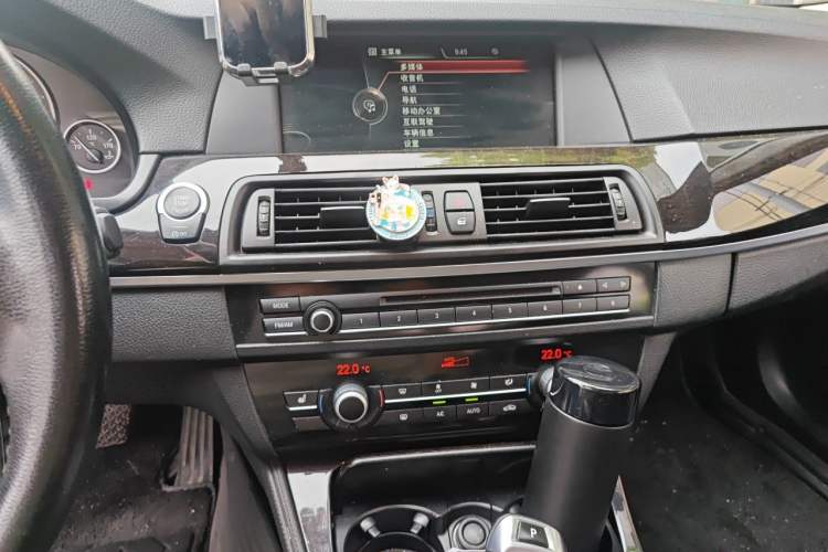 Used BMW 5 Series 2013 525Li Luxury Model Audio And AC Panel