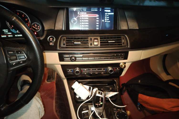 Used BMW 5 Series 2013 525Li Leading Model Audio And AC Panel