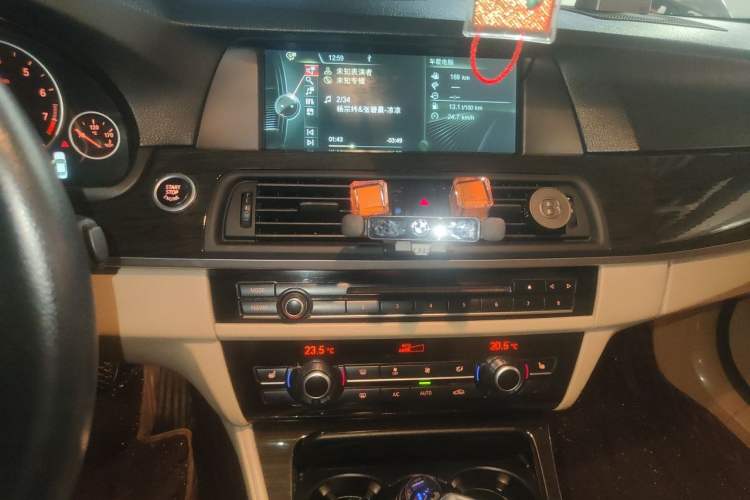 Used BMW 5 Series 2013 530Li Leading Model Audio And AC Panel