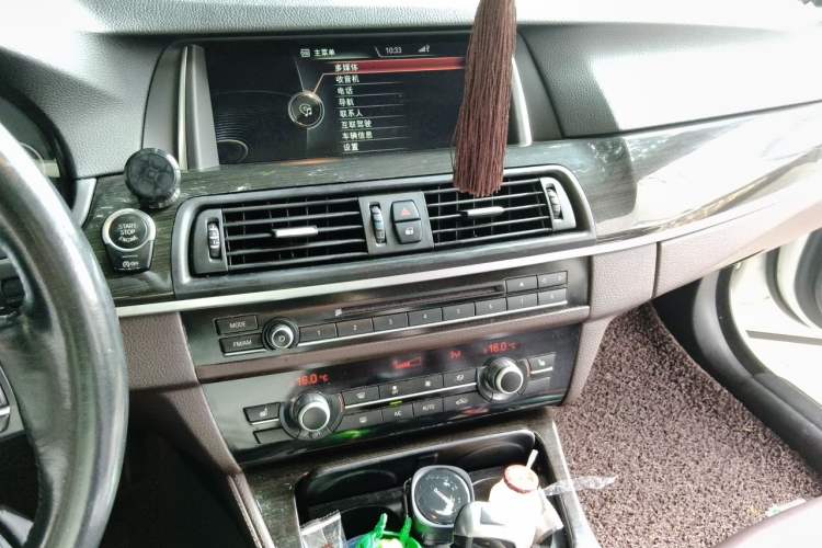 Used BMW 5 Series 2013 525Li Leading Model Audio And AC Panel
