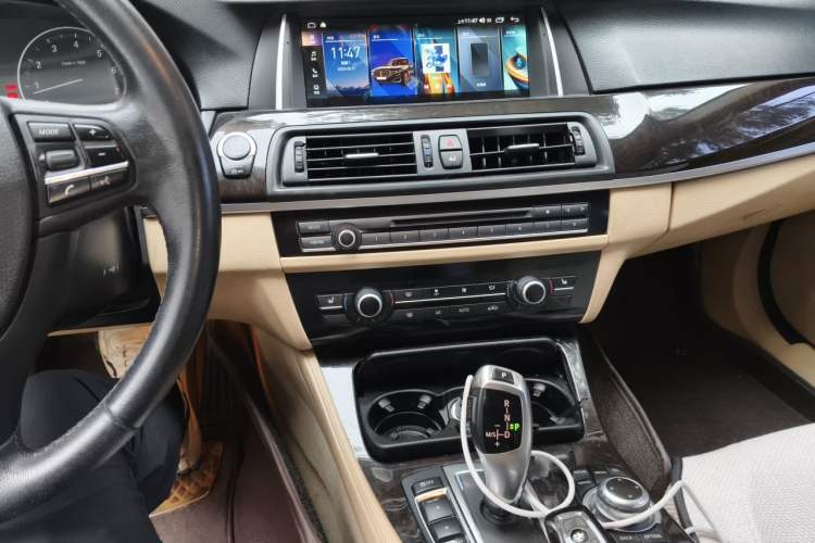 Used BMW 5 Series 2013 525Li Leading Model Audio And AC Panel