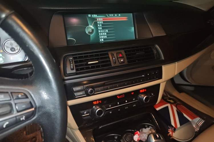 Used BMW 5 Series 2013 525Li Leading Model Audio And AC Panel