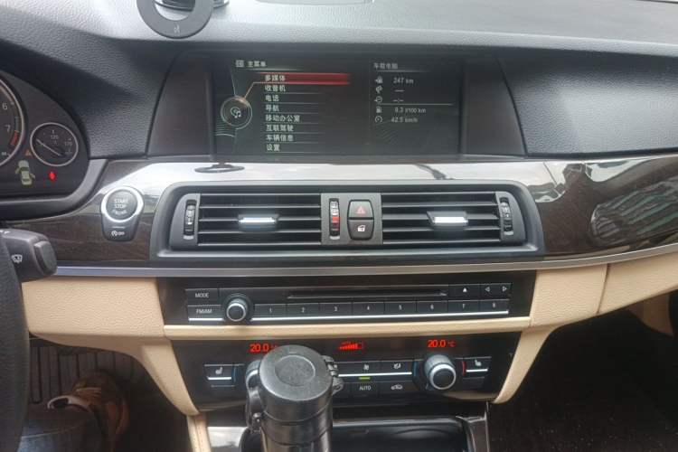 Used BMW 5 Series 2013 525Li Luxury Model Audio And AC Panel