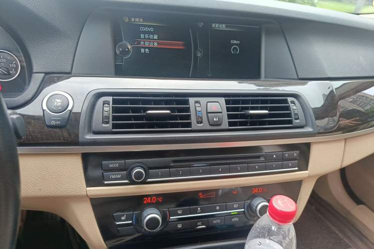 Used BMW 5 Series 2013 525Li Luxury Model Audio And AC Panel