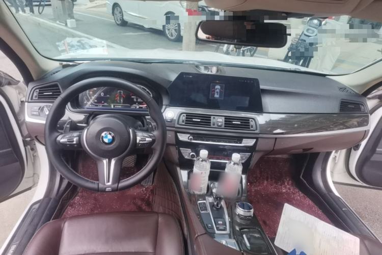 Used BMW 5 Series 2013 525Li Leading Model Center Console