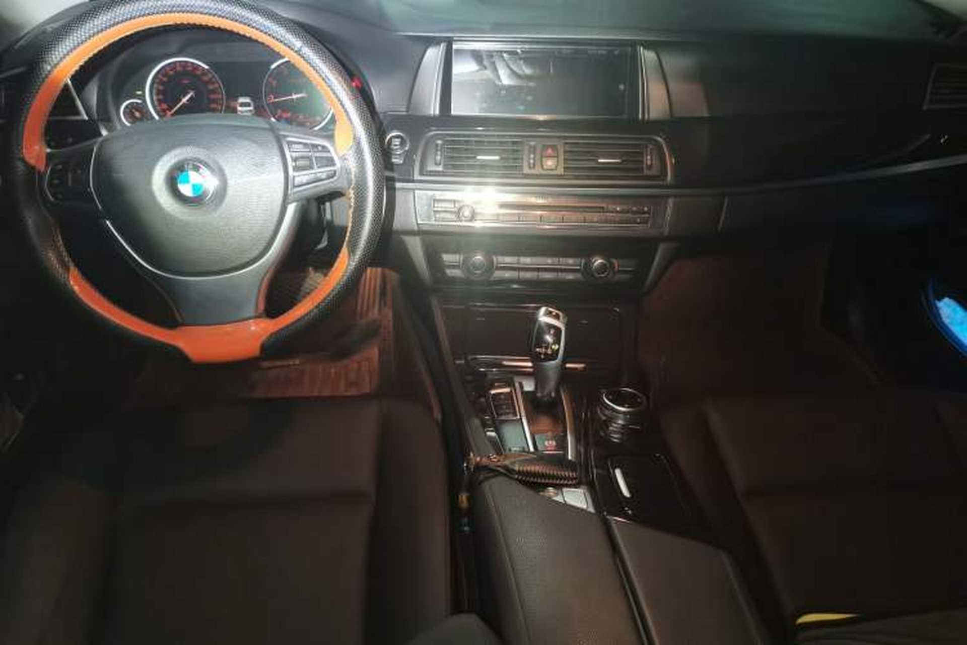 Used BMW 5 Series 2013 520Li Elegant Edition Center Console