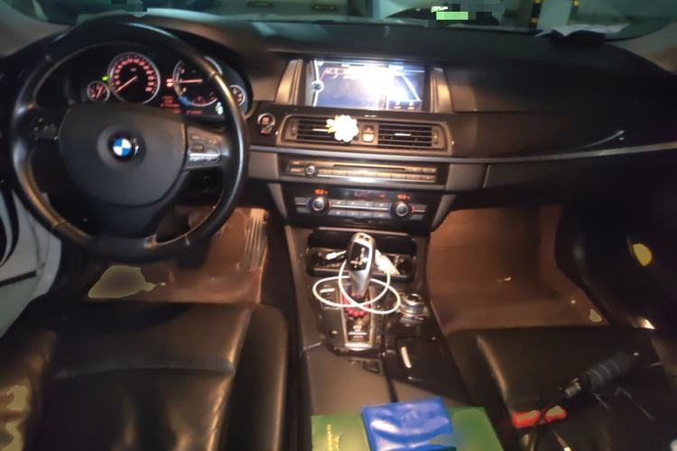 Used BMW 5 Series 2013 520Li Elegant Edition Center Console