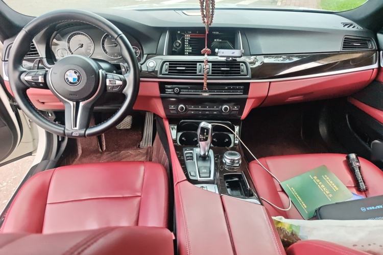 Used BMW 5 Series 2013 525Li Leading Model Center Console
