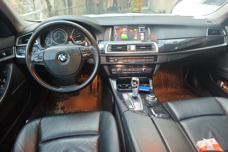 Used BMW 5 Series 2013 520Li Elegant Edition Center Console