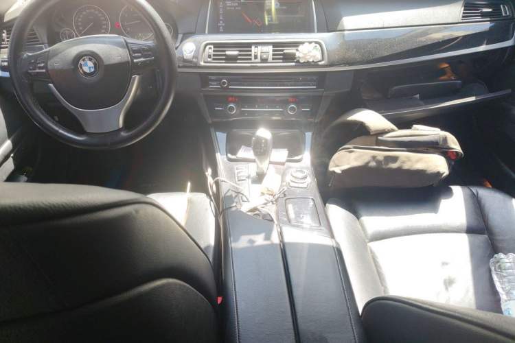 Used BMW 5 Series 2013 520Li Elegant Edition Center Console