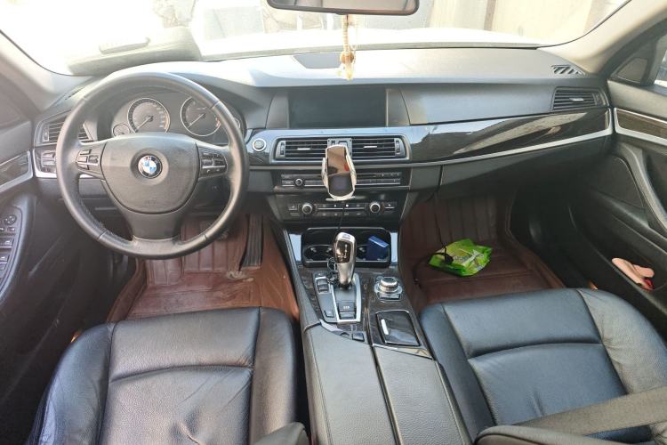 Used BMW 5 Series 2013 530Li Leading Model Center Console