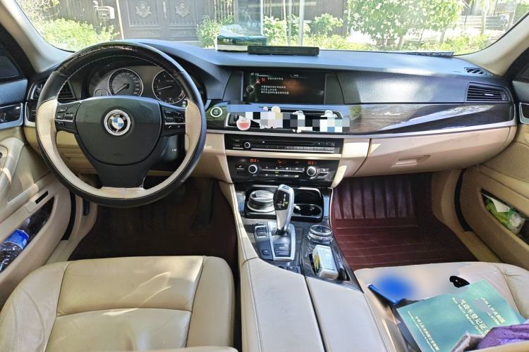 Used BMW 5 Series 2013 530Li Leading Model Center Console